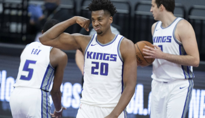  篮网签下自由球员约翰逊补强后卫线  