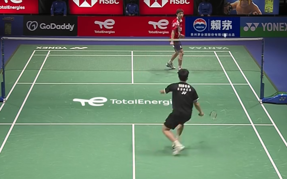  波尔多防线失误连连，送礼不断葬送领先优势  