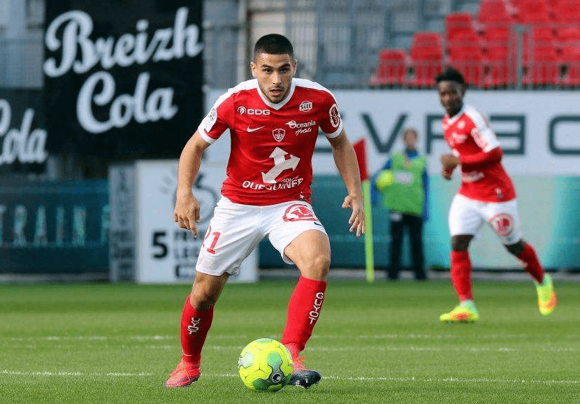 布雷斯特定位球制胜,法甲弱旅爆冷门惊艳