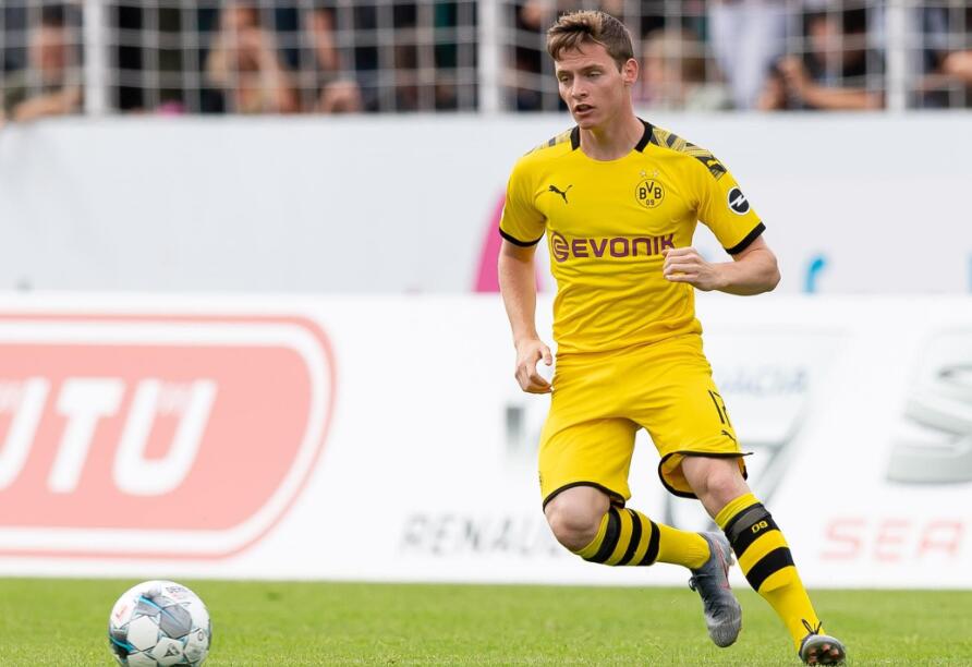 格雷特霍夫年轻阵容敢打敢拼,德甲青春风暴席卷赛场