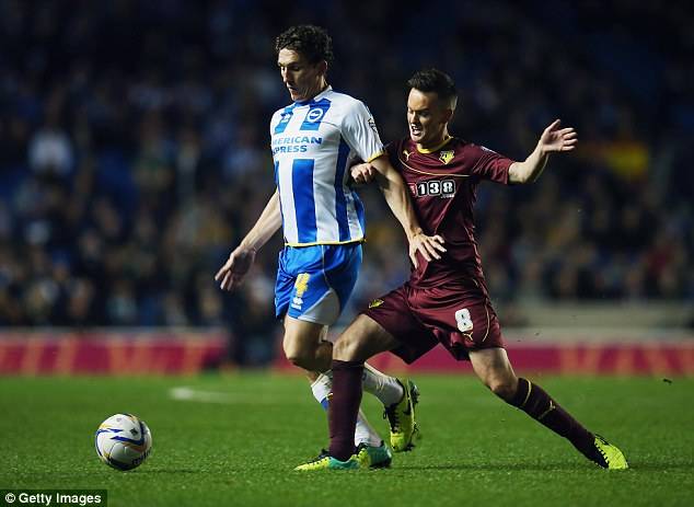 酒红色风暴来袭,伯恩利主场不敌沃特福德遭遇连败